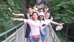 丟下所有的疲倦和理想，遠(yuǎn)離繁華，讓心靈去旅行。