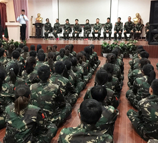 ��I(y��)�L��